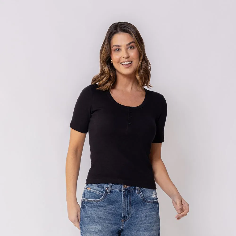 Blusa Feminina Manga Curta Canelada Patricia Foster Preto