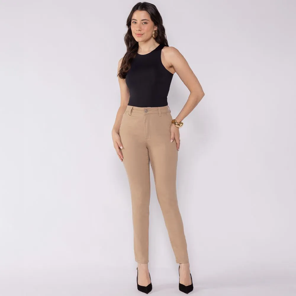 Calça Feminina em Sarja Skinny Patricia Foster Caqui