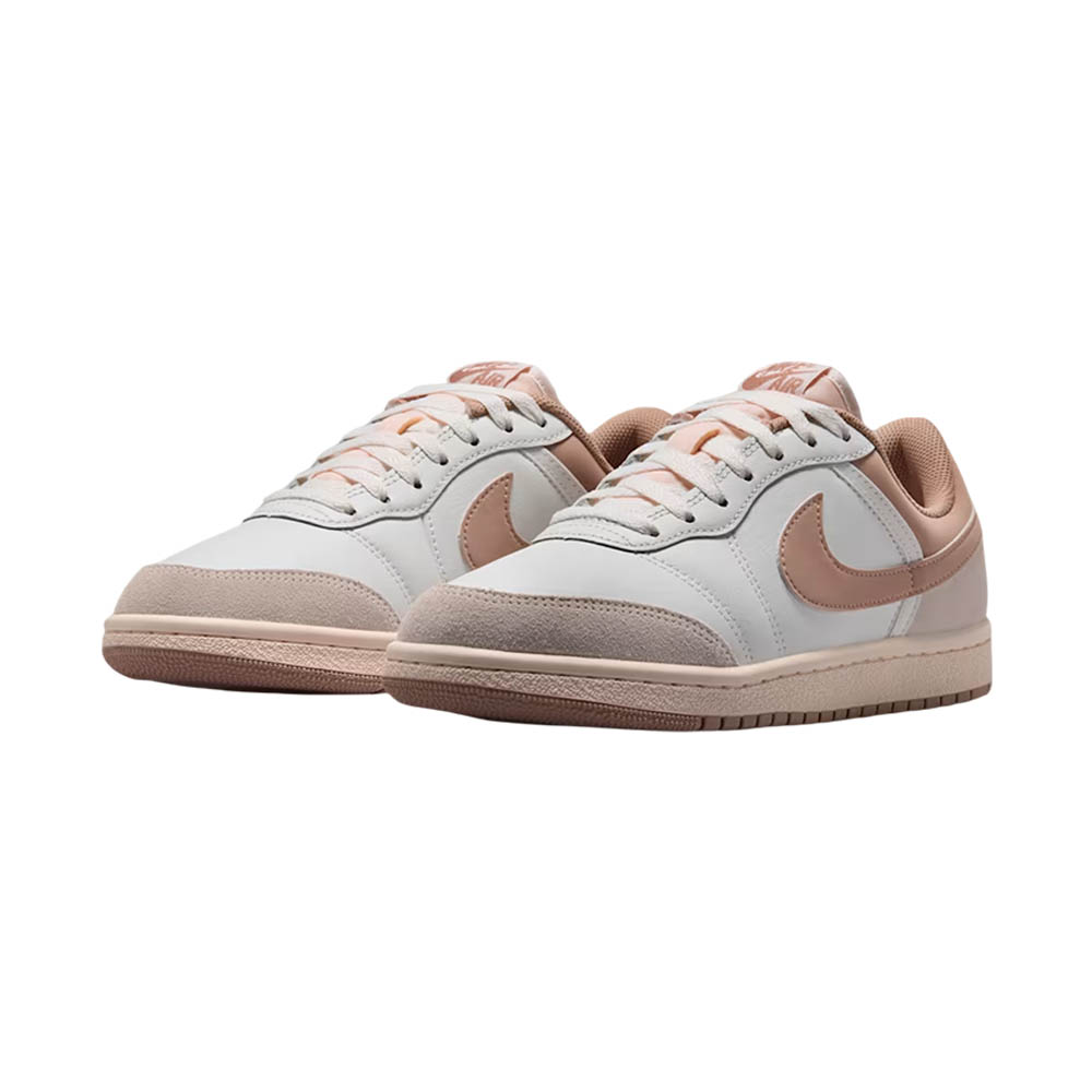 Tenis Esportivo Nike IQ6586-102 AIR Jordan Skyline Low Feminino