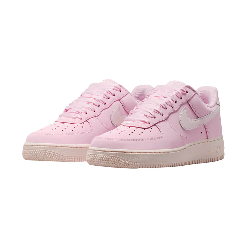 Tenis Esportivo Nike IR0871-600 AIR Force 1 Retro Premium Feminino